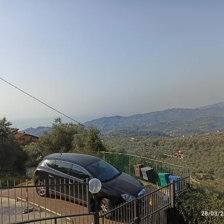 Sant'Agata Home بيت ضيافة