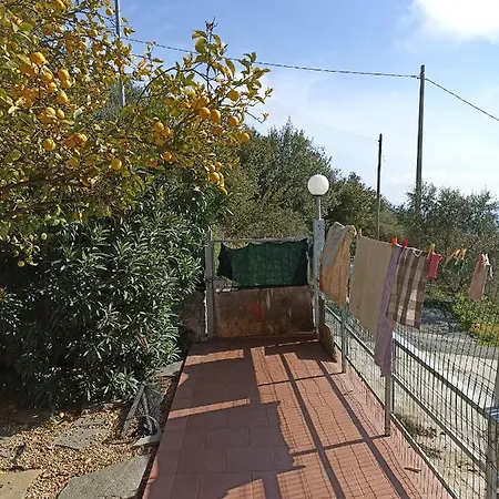 بيت ضيافة Sant'Agata Home إمبيريا
